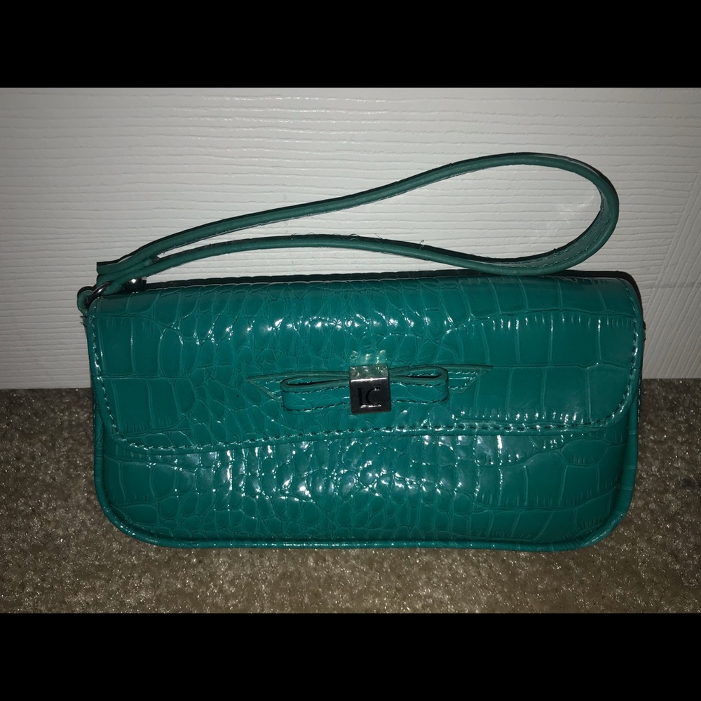 Liz Claiborne Wristlet